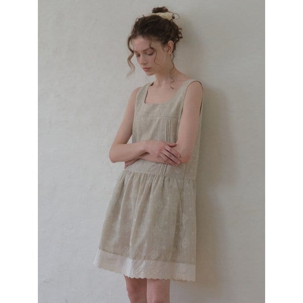 Mori Embroidered Pintuck Dress_Beige(O26OPS02)