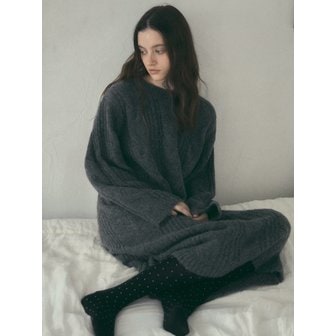 아우어노스텔지아 Cuddle Cable Knit Dress_Charcoal(OC25-KN26)