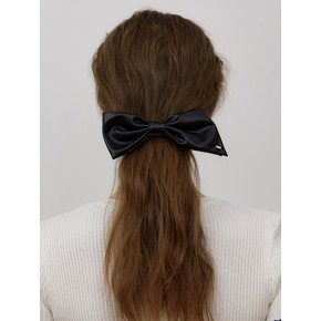 Faux leather chic ribbon pin