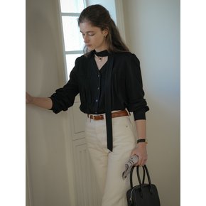 Lebo tie pintuck v-neck Blouse_Black