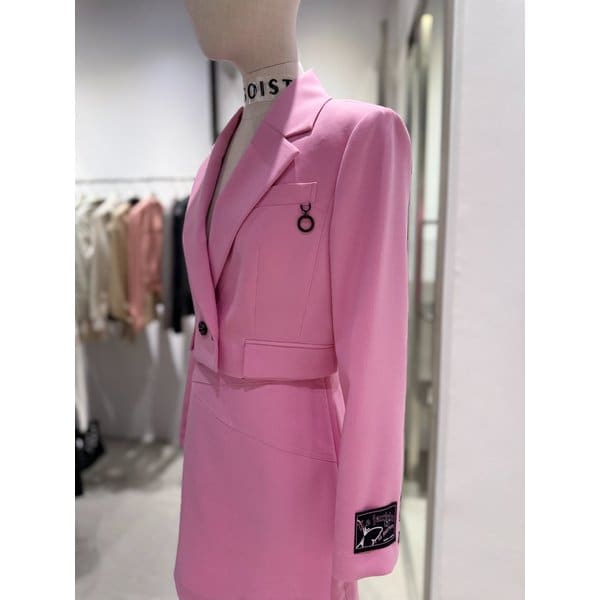 [여주점] 금속 장식 포인트 더블버튼 숏 자켓 ER2WJ460