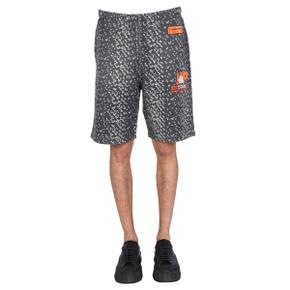 FW21 [헤론 프레스톤] Shorts BERMUDA WITH RUBBER LOGO BLACK HMCI007_F21JER0021022