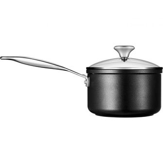  영국 르쿠르제 무쇠냄비 Le Creuset Toughened Nonstick PRO Saucepan With Glass Lid 2 qt. 163