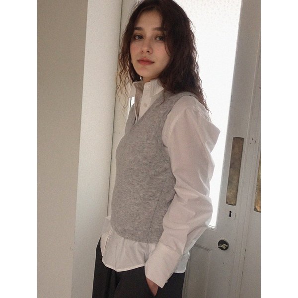 Essential V-Neck Knit Vest - Grey