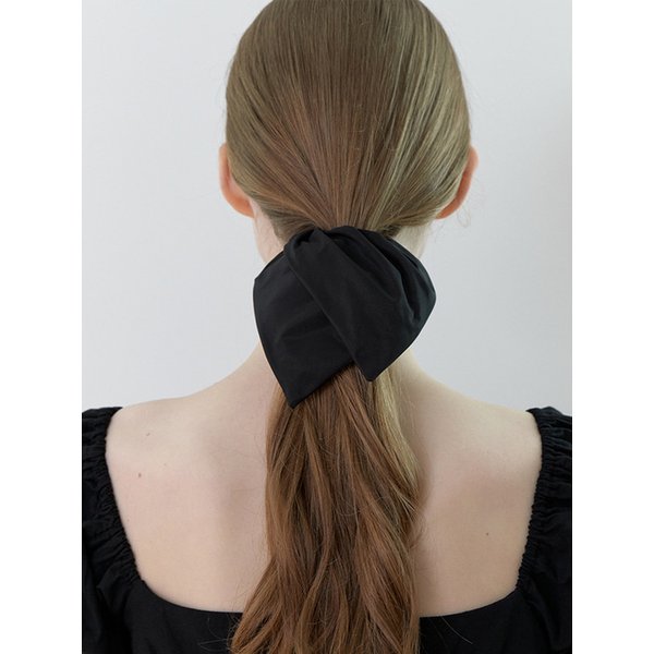 bunny petal scrunch - black