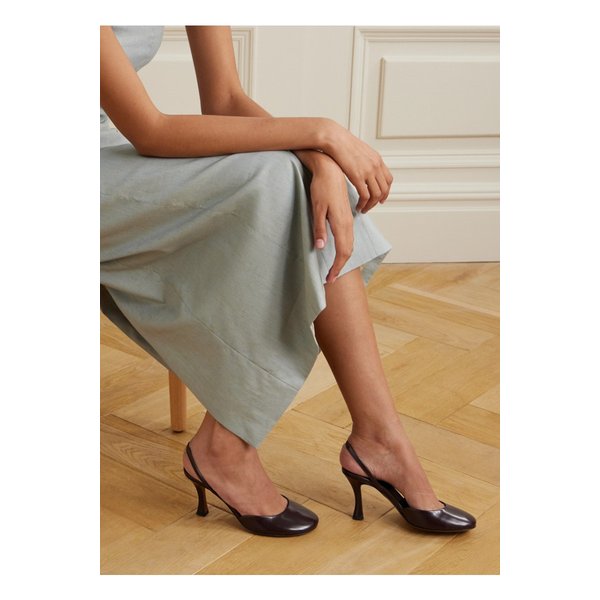 바텐 글로스 가죽 슬링백 펌프스 브라운 1647597341122853