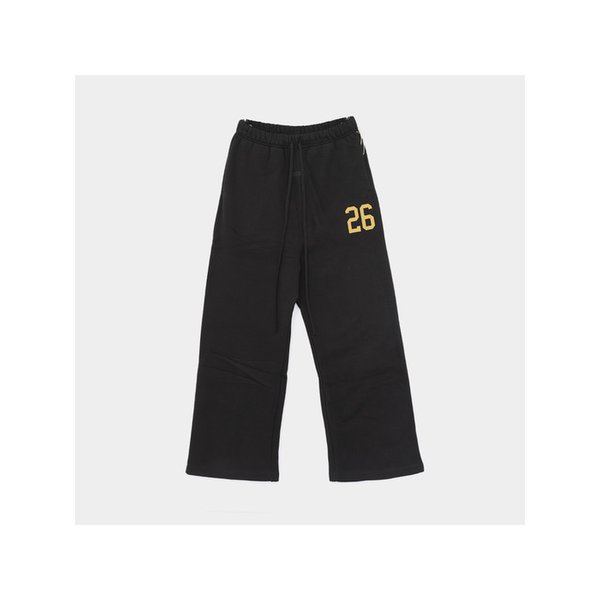 패치 26로고 에센셜 라운지 스웨트 남성 팬츠 130HO258421F