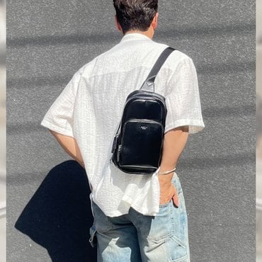 헤지스 [데일리] 블랙 클래식 슬링백 HJBA5E861BK