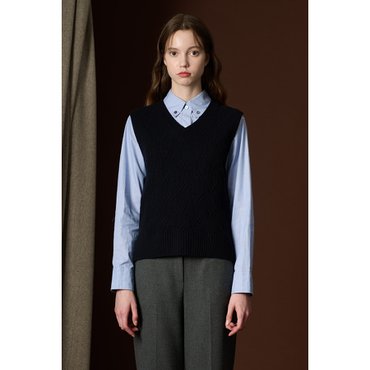 BCBG 사이드 슬릿 니트 베스트 (B3W9K503)