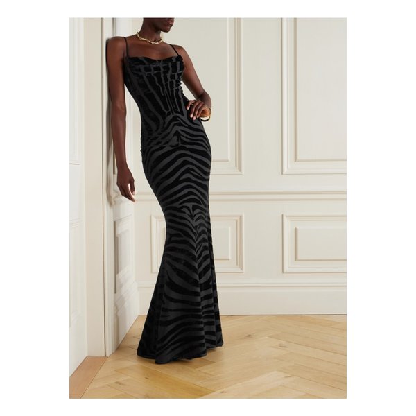 데보레 벨벳 가운 블랙 46376663162910909