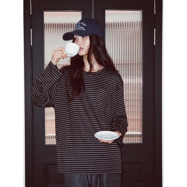 하트 패치 스트라이프 롱슬리브 - 차콜