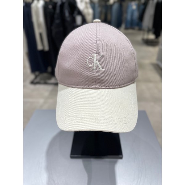 [파주점] [CK진]남여공용 스몰 모노그램 로고 볼캡 4K5033G-PCF
