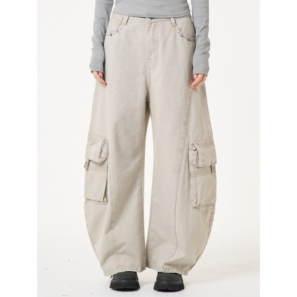 커브드 카고 면팬츠 베이지_Curved Cargo Cotton Pants Beige