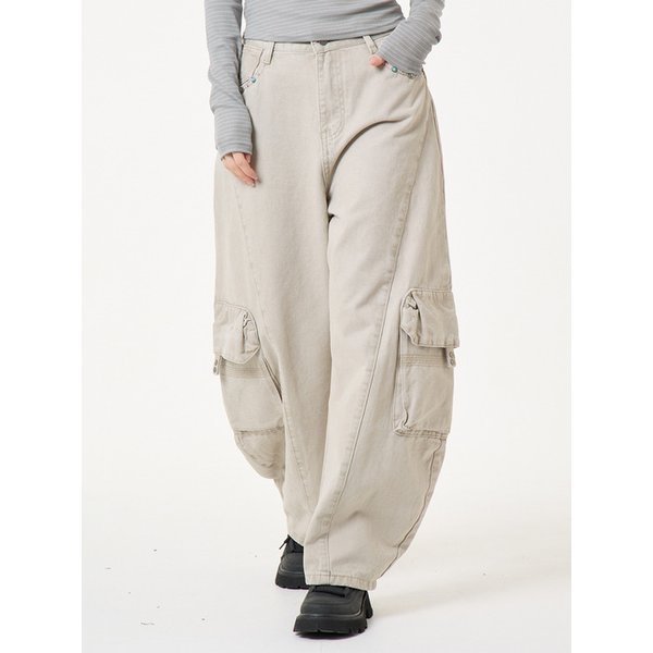 커브드 카고 면팬츠 베이지_Curved Cargo Cotton Pants Beige