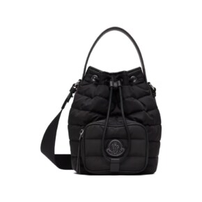 24 FW Moncler 블랙 킬리아 드로우스트링 핸드백 241111F048023