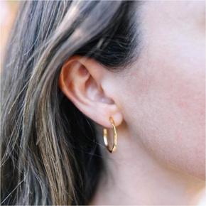 아우리 주얼리 이어링 E1340 Ronda Piccolo Polished Gold Vermeil Hoop Earrings
