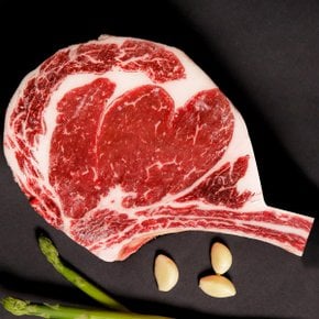Fresh 블랙앵거스 초이스등급 3.5cm 토마호크 손잡이 뼈 제거 700g 캠핑고기 가정용 홈파티
