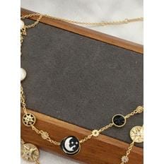  텐트밖은 유럽 남프랑스 1회 한가인 목걸이 별 달 나침반 블랙 골드 마노 연예인 패션 팬던트 코디 의상 착