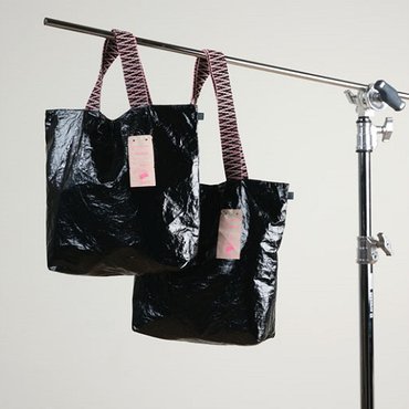 미야앤솔 가벼운 방수성 타이벡소재 데일리숄더에코백 블링블랙 잭슨롱핸들