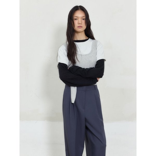 Minimal Long Sleeve Top (Black)