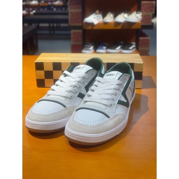 [여주점] (남여공용) 스니커즈 로우랜드 Cc Jmp R (화이트 그린) (VN0007P2Y9H)