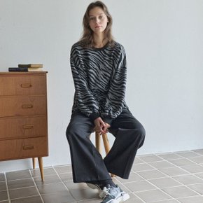 Zebra Oversize Knit - GREY