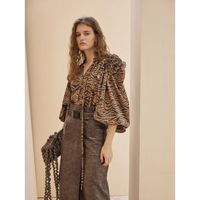 4-Tier Ruffle Puff Sleeve Loose Fit Zebra Blouse_Brown