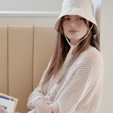 헤지스 아이보리 포인트 매듭 H자수 사파리 버킷햇 HILG4E008IV