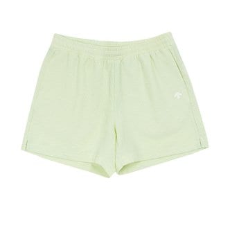 데상트 여성 4부 우븐 반바지 SO222PHP41LIME