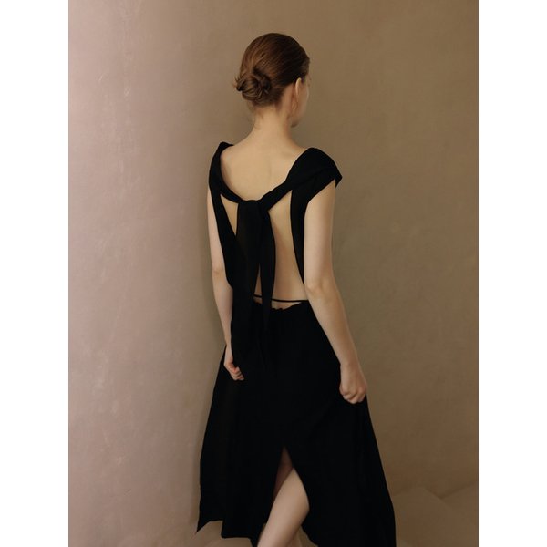 SCARF PANEL BACK SLEEVELESS DRESS