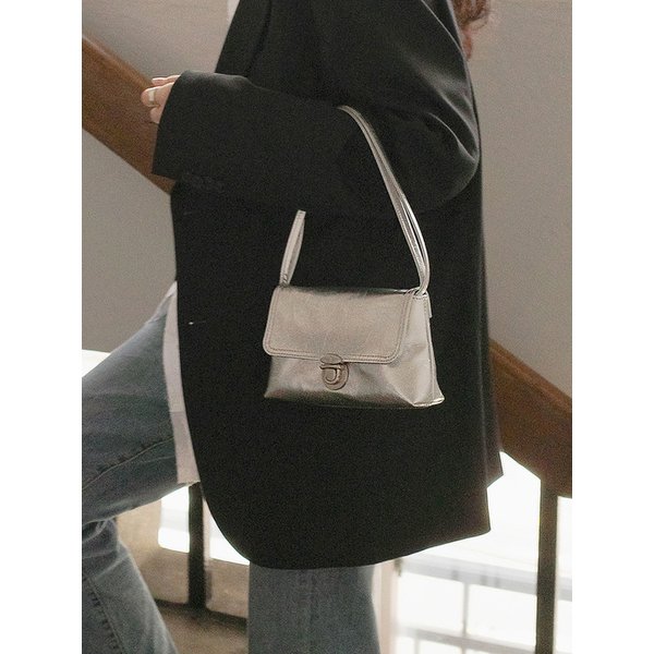 Pendu. Wide bag Melting Silver Color 펜두 와이드 멜팅 실버