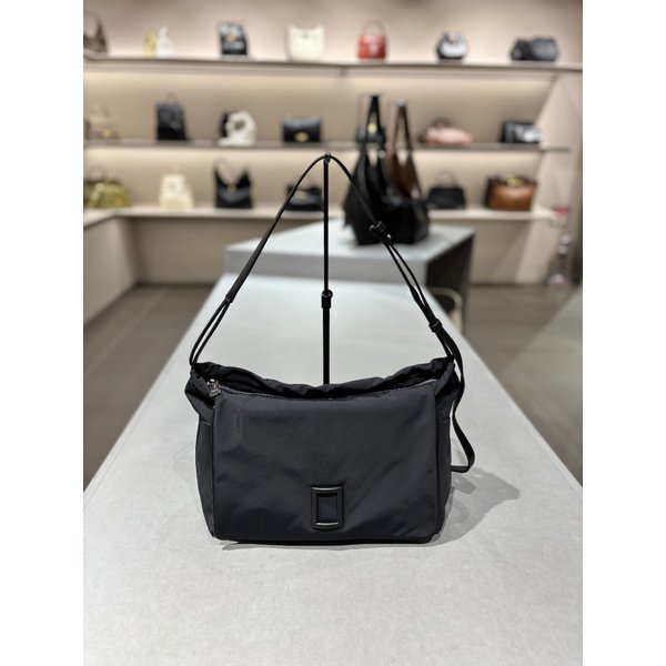 [파주점] 플러피 팝 숄더백 30 C RXBSX26411BKX