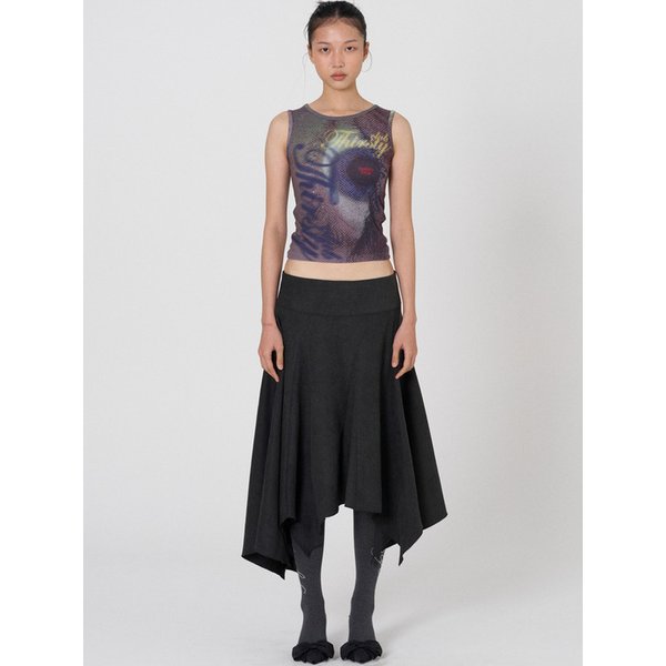 Smooth black unbalance skirt