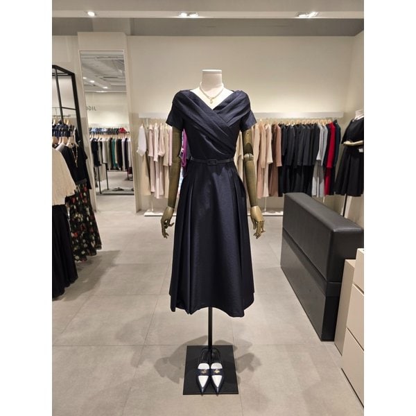 [파주점] 브이넥 셔링 원피스 JS5B0OP321