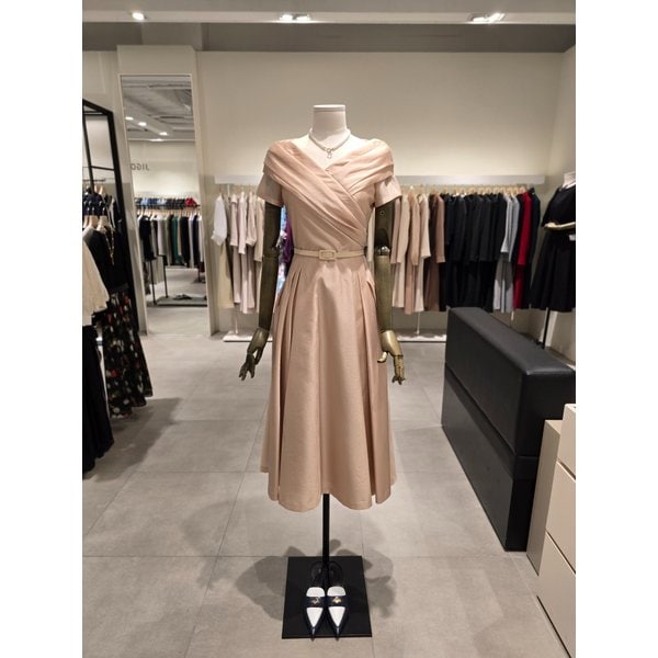 [파주점] 브이넥 셔링 원피스 JS5B0OP321