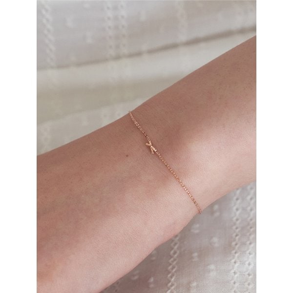 [14K] 미니 리본 펜던트 팔찌