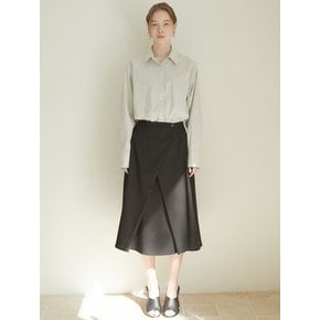 Pleated A-line skirt (black)