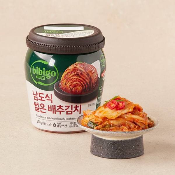 [쓱7클럽]비비고 남도식 썰은배추김치 500g (PET)