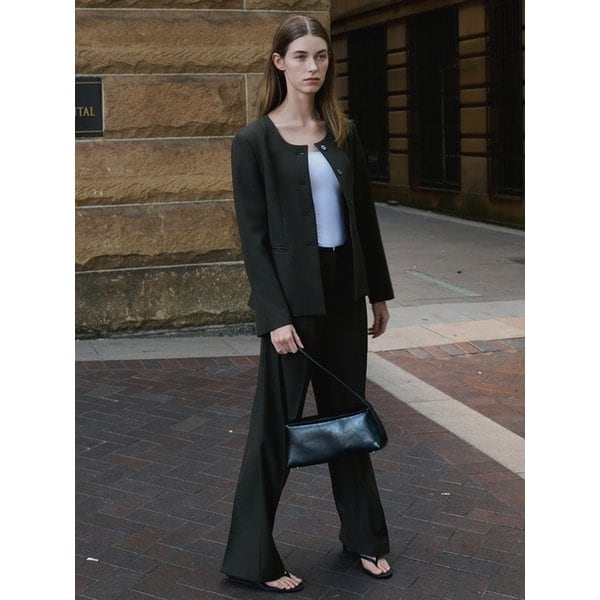 [세트] 웨스트 라인 자켓 + 웨스트 핀턱 슬랙스 브라운 amr2250