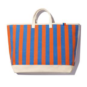 THE ALL OVER STRIPED TOTE - ROYAL/POPPY