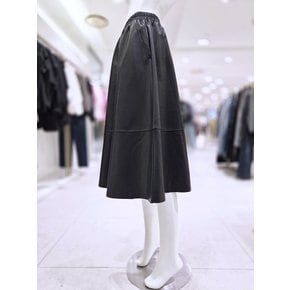하프 절개 라인 레더 스커트 MM10SK470