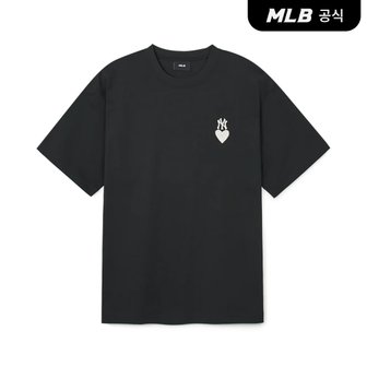 MLB [코리아공식]하트 스몰로고 오버핏 반팔 티셔츠 NY (Black)