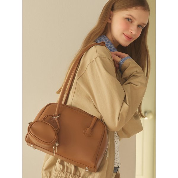 커브레더백_Camel