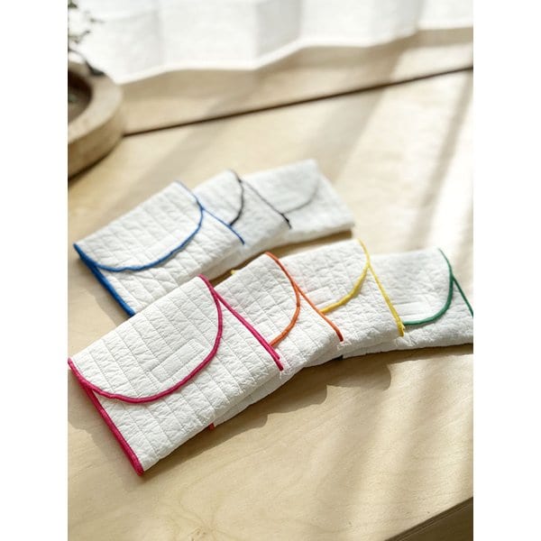 레인보우 매직데이 파우치(Rainbow Magic Day Pouch)
