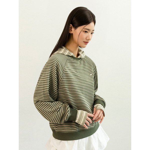 에센셜 래글런 스트라이프 스웻 셔츠_올리브&오트밀