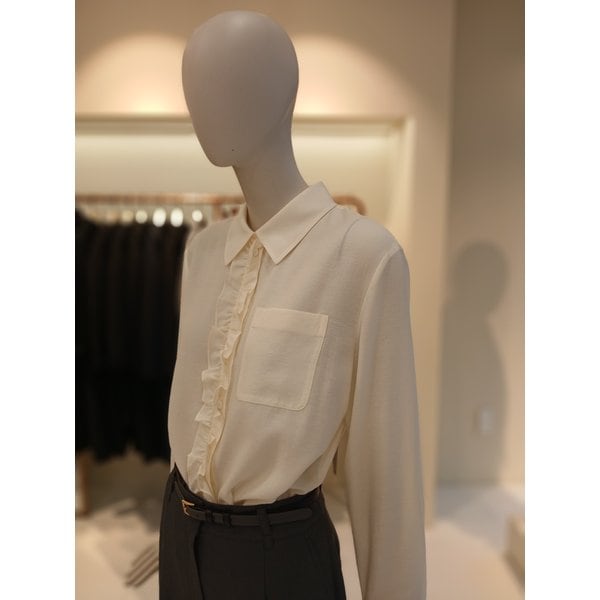 [여주점] 씨씨콜렉트 프릴포인트카라넥블라우스 E261msc104