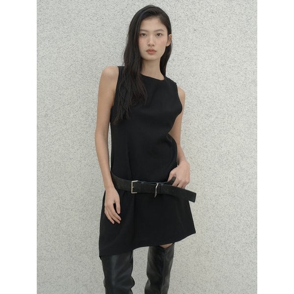 Unbalanced poin Dress - [Black]
