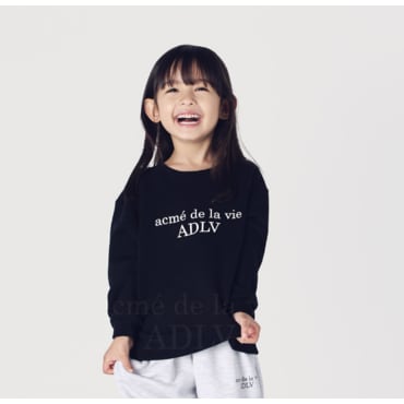 아크메드라비 KIDS BASIC LOGO SWEATSHIRT BLACK 키즈맨투맨 베이직로고 블랙