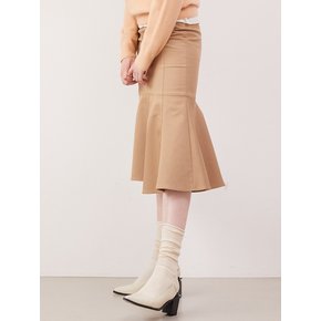 Front slit mermaid skirt - Beige