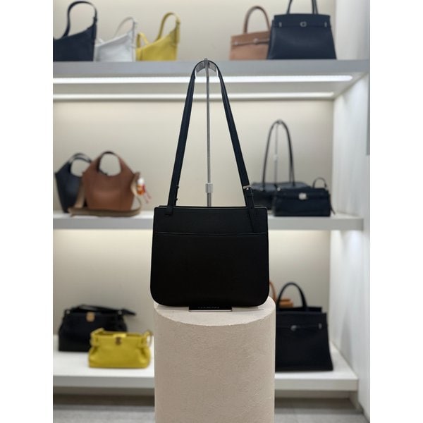 [시흥점] 멜리아 릴레 숄더백 28 [RCBSX26156BRD]